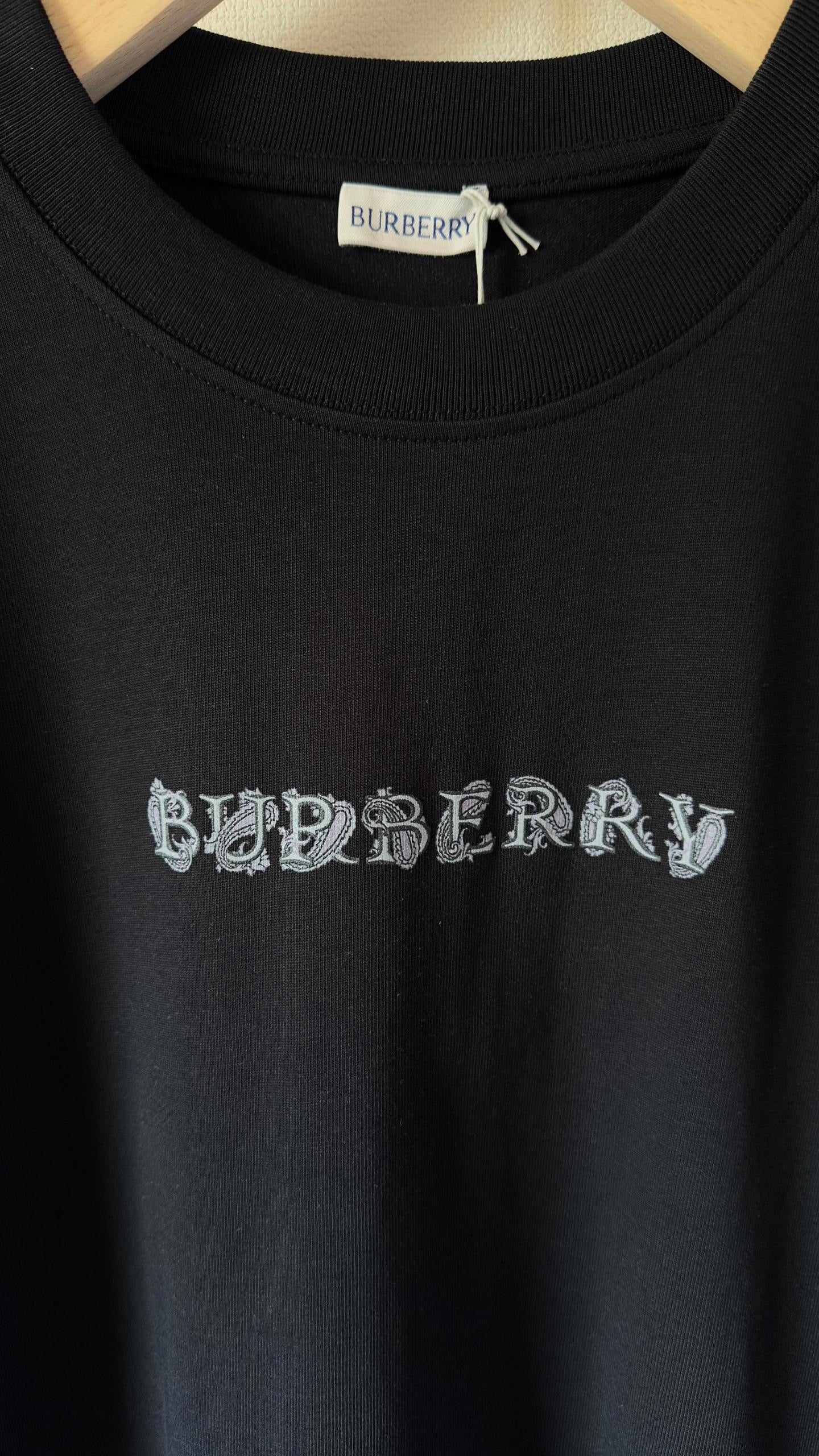 Burberry T-Shirt