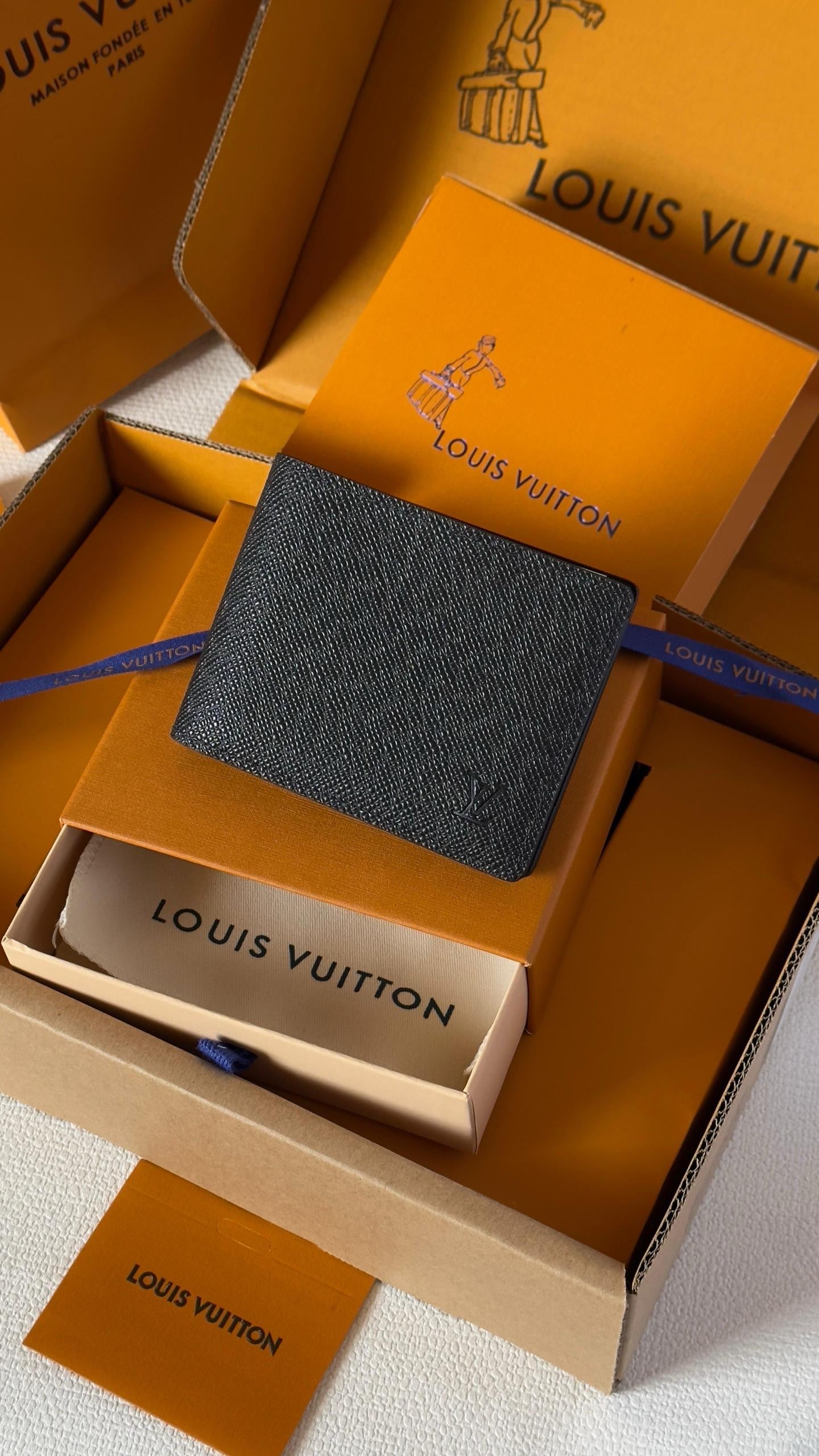Louis Vuitton Wallet 8 colors (VIP Quality