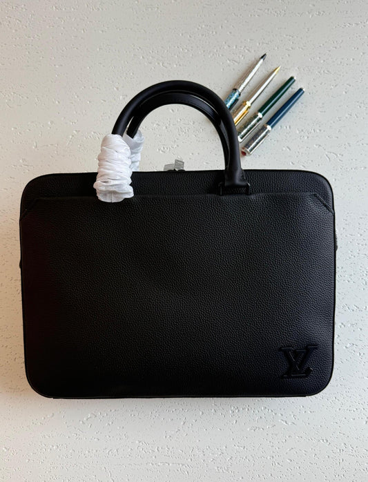 Louis Vuitton Pilot Breif Case (VIP Quality)