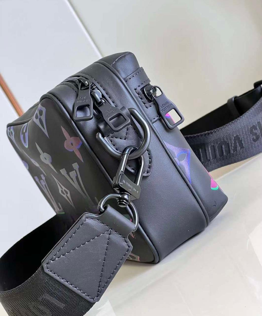Louis Vuitton Messenger Bag (VIP Quality)