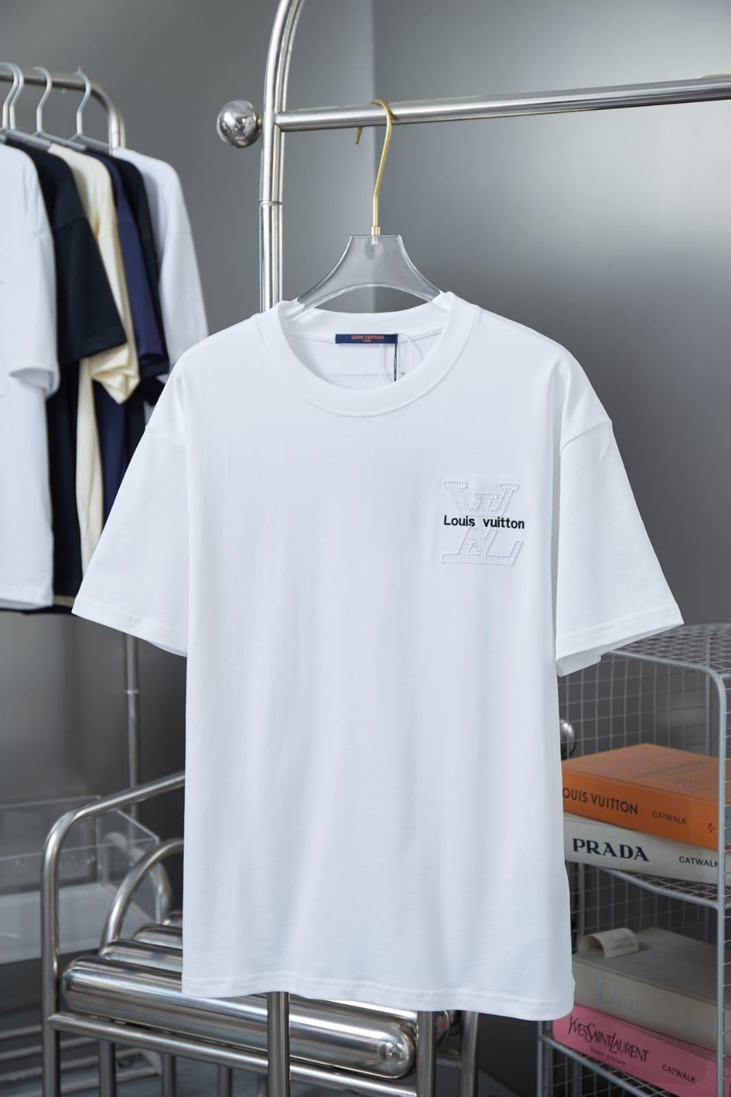 Louis Vuitton T-Shirt 2 colors