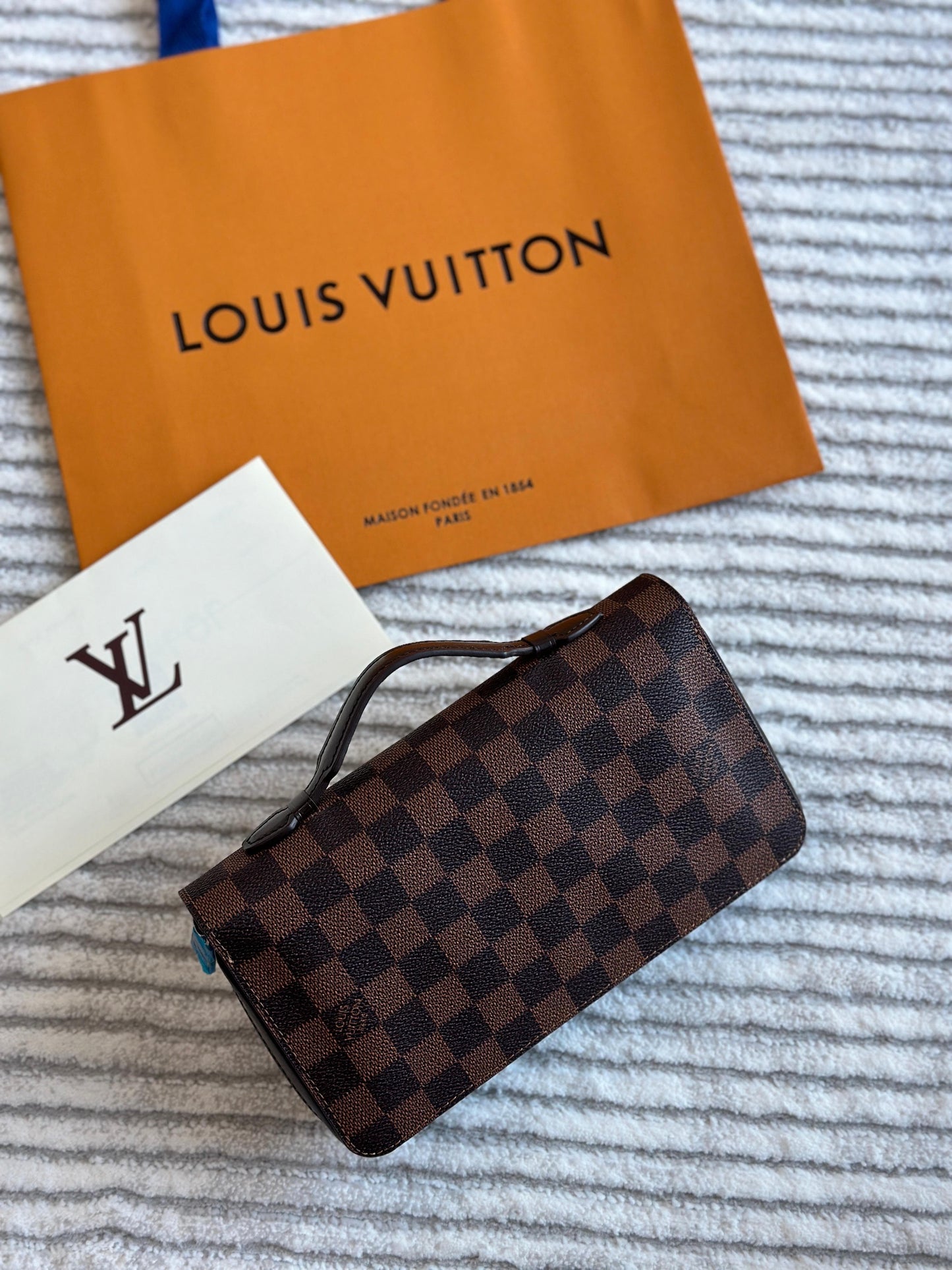 Louis Vuitton Long Zipper Wallets
3 colors
