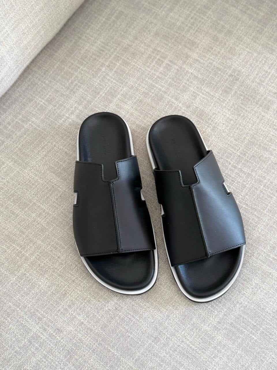 Hermes Slippers 2 colors