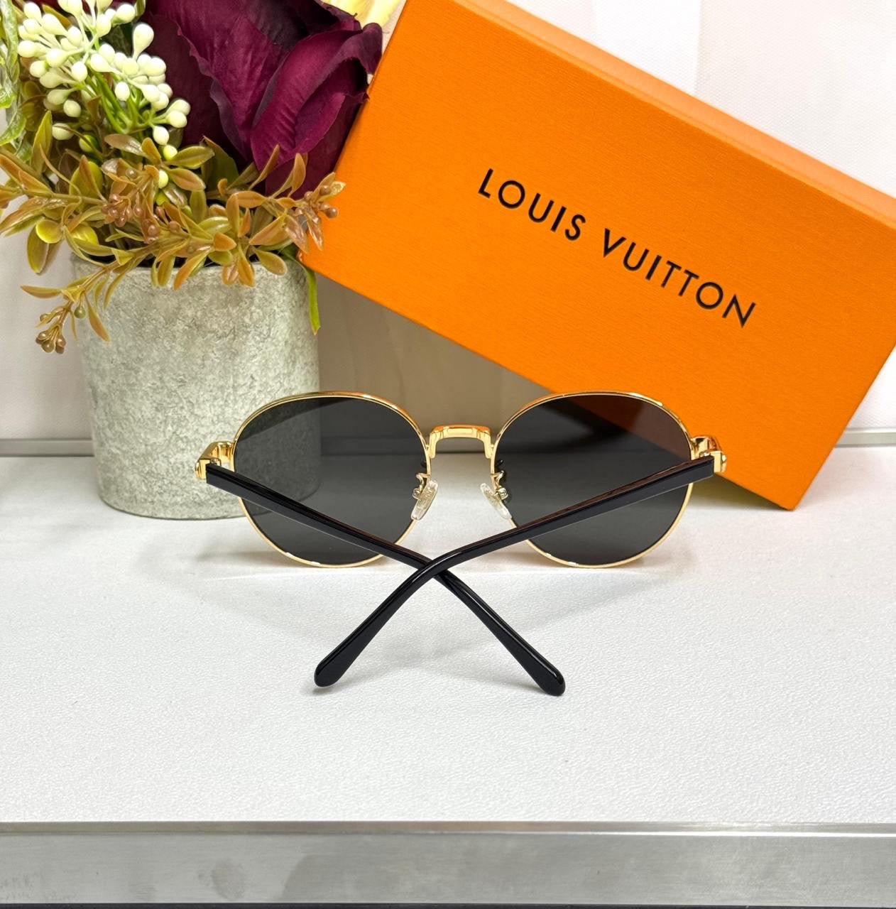 Louis Vuitton Sunglasses 2 colors