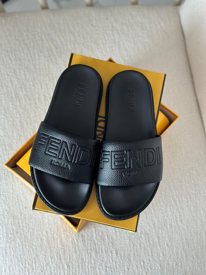 Fendi Slippers 4 colors