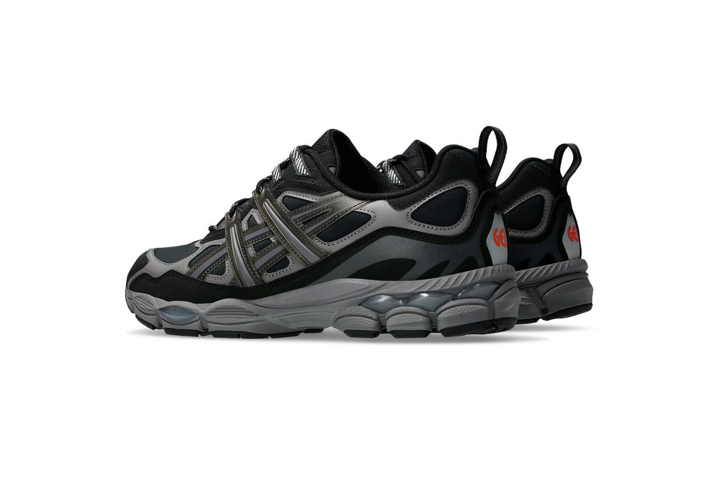 ASICS Sneakers