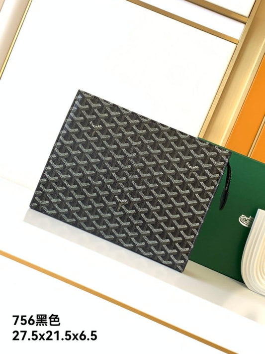 Goyard Clutch