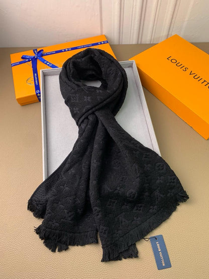 Louis Vuitton Unisex Scarf