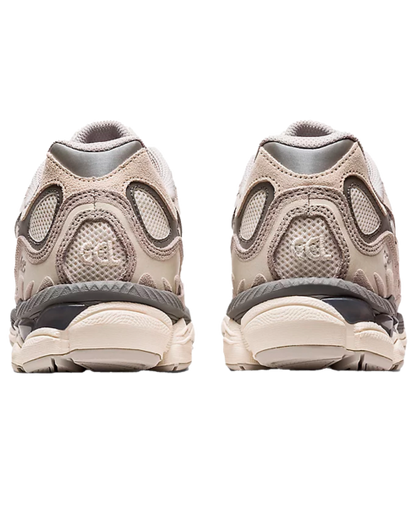 ASICS Sneakers