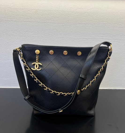 Chanel Shoulder Bag (VIP Quality)