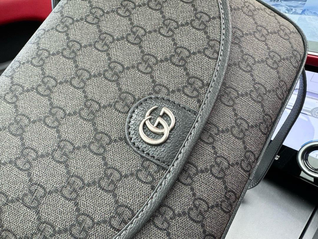 Gucci Messenger Bag