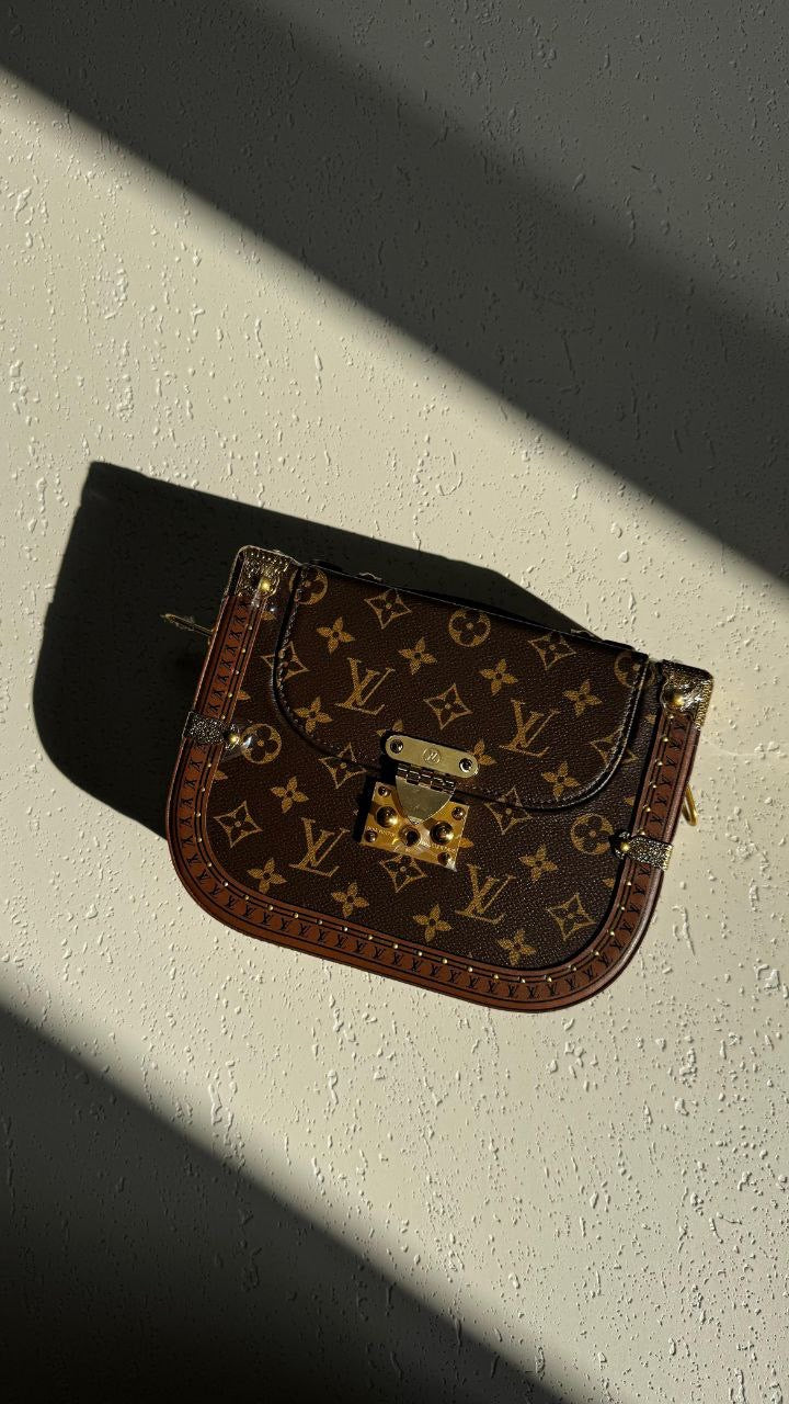 Louis Vuitton Messenger Bag (VIP Quality)