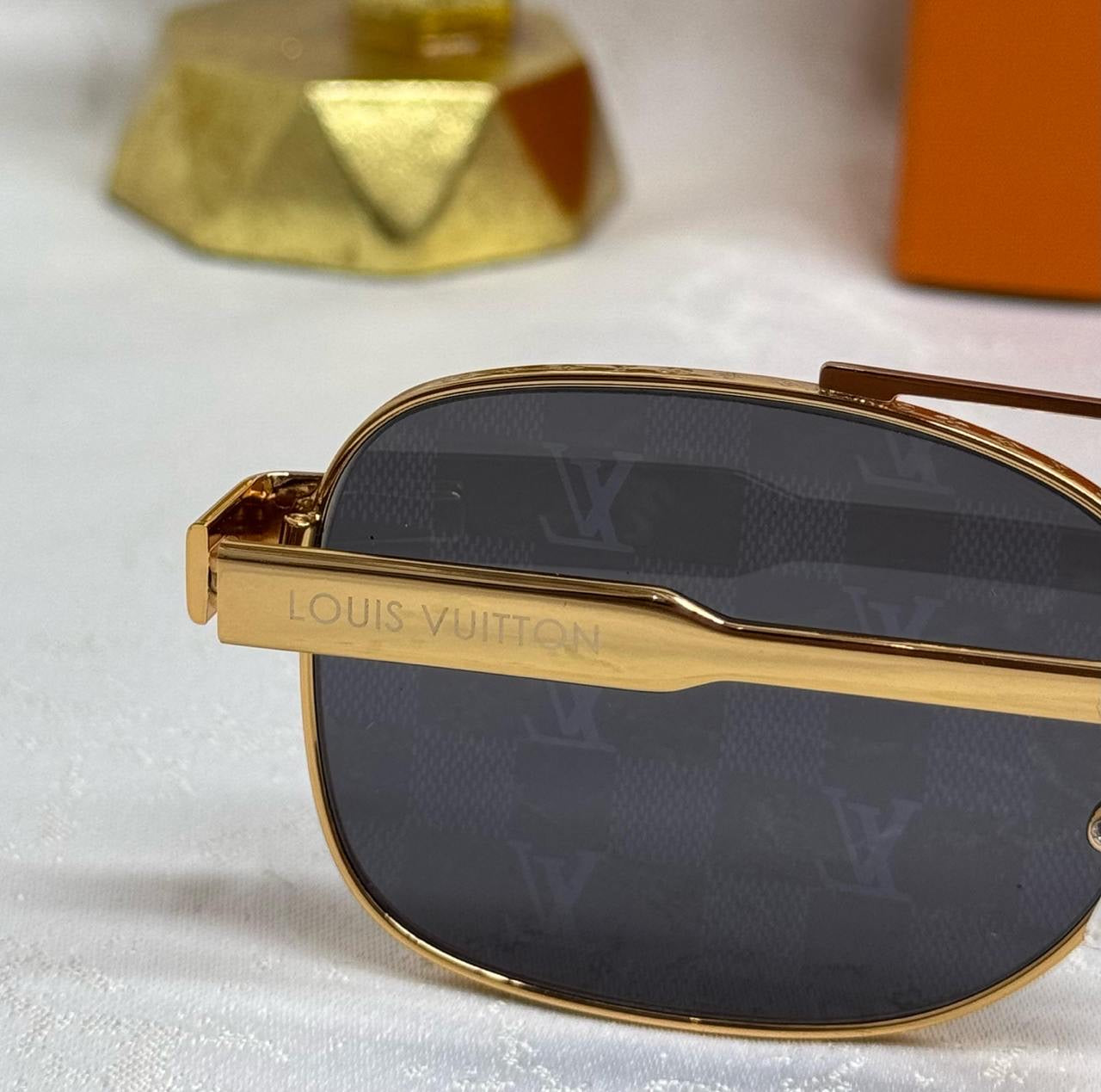 Louis Vuitton Sunglasses 2 colors