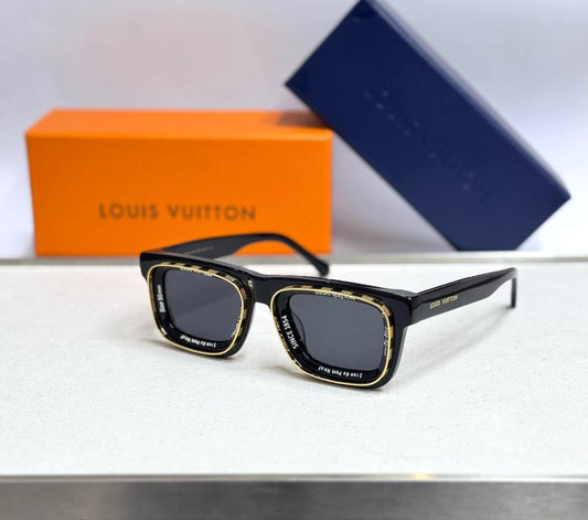 Louis Vuitton Sunglasses 2 colors