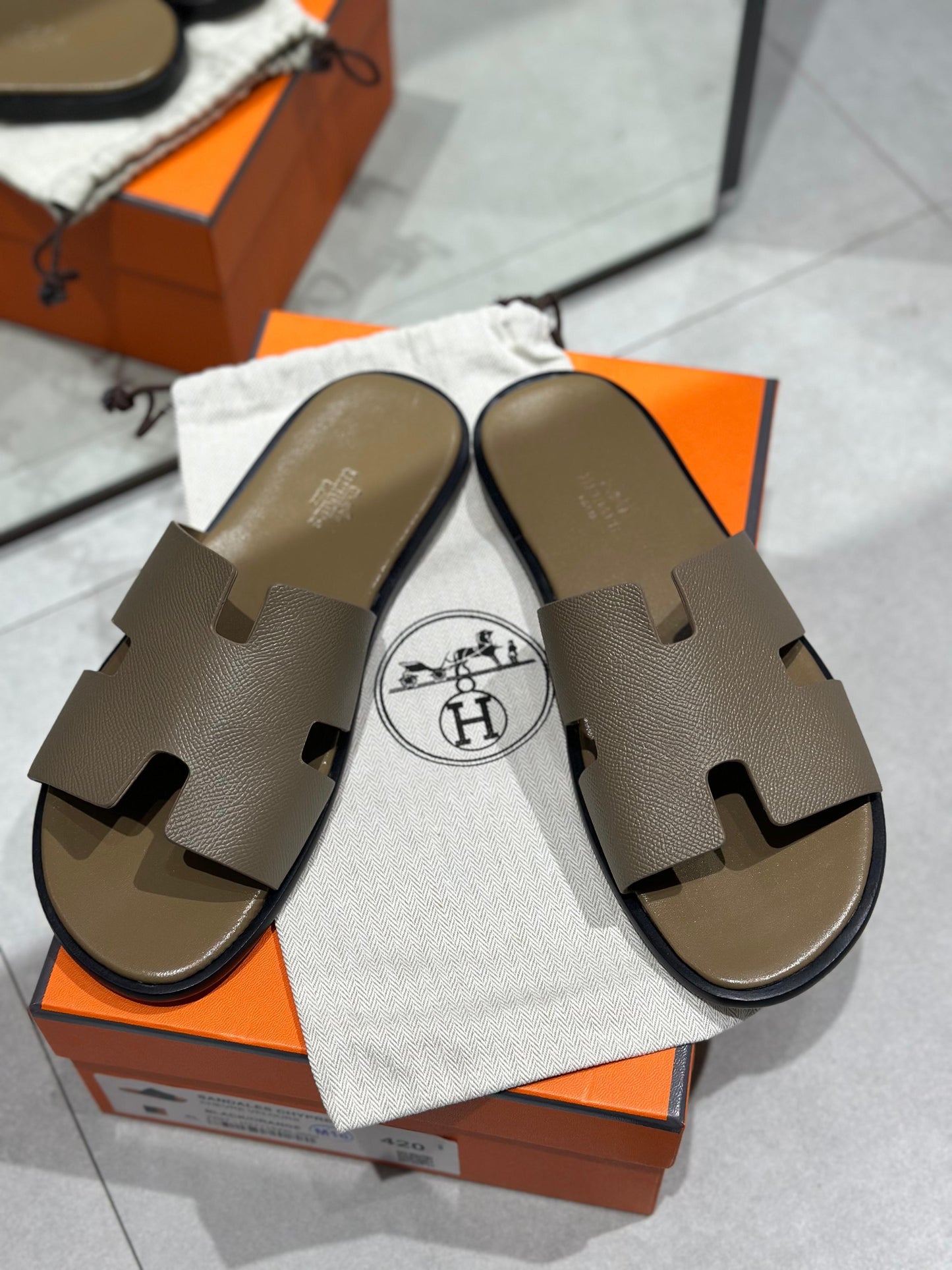 Hermes Slipper