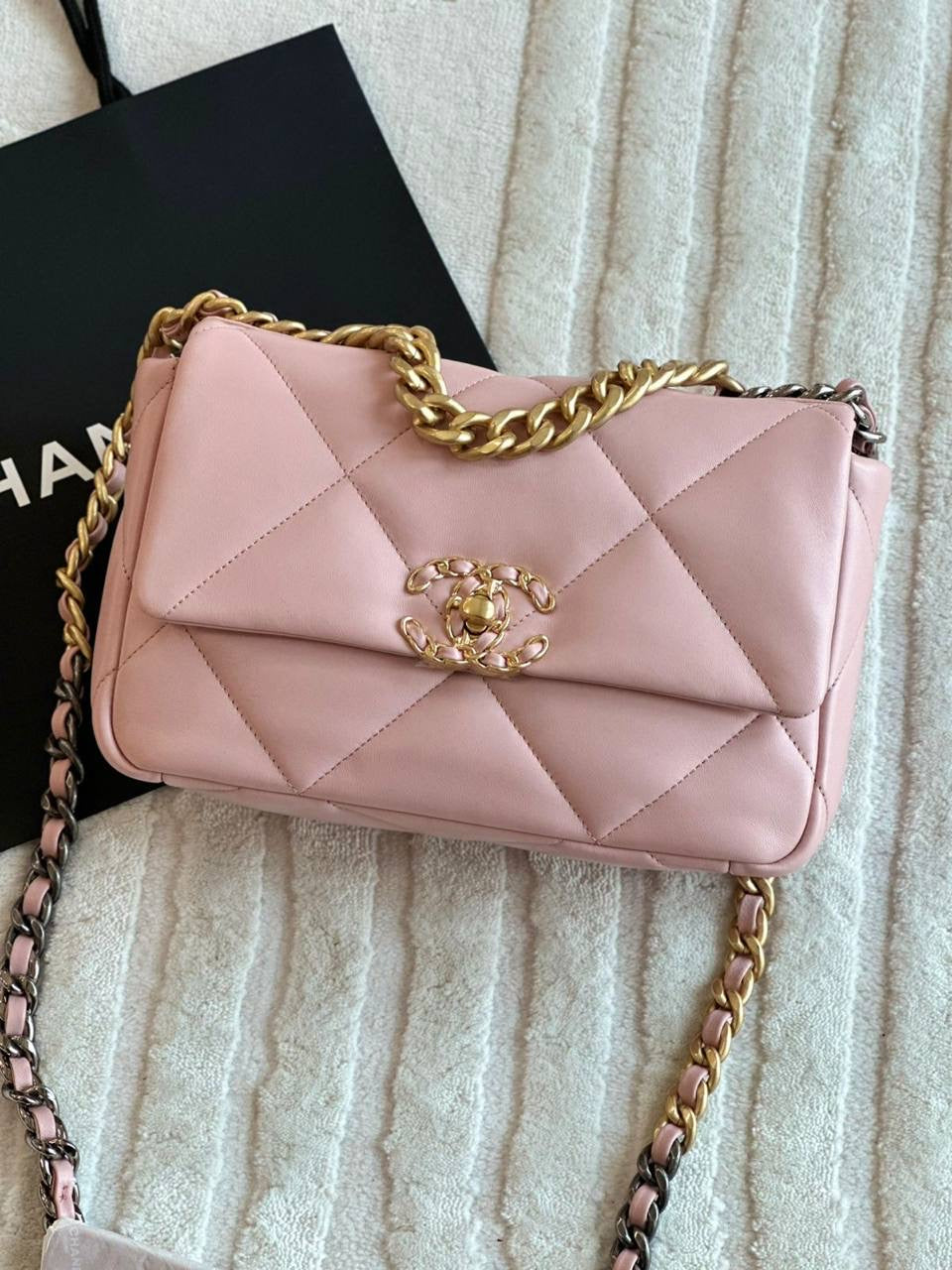 Chanel Sling Bag (VIP Quality)
