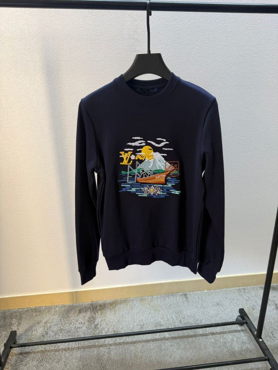 Louis Vuitton Sweatshirt