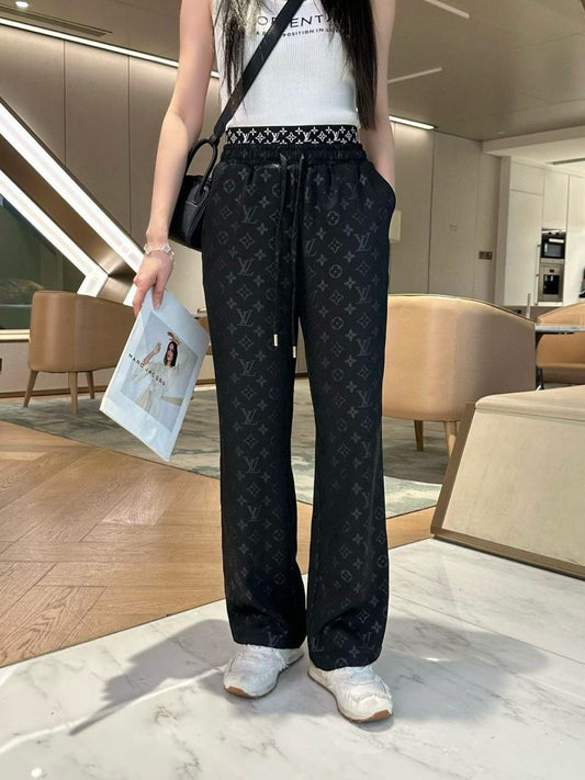 Louis Vuitton Pants 2 colors
