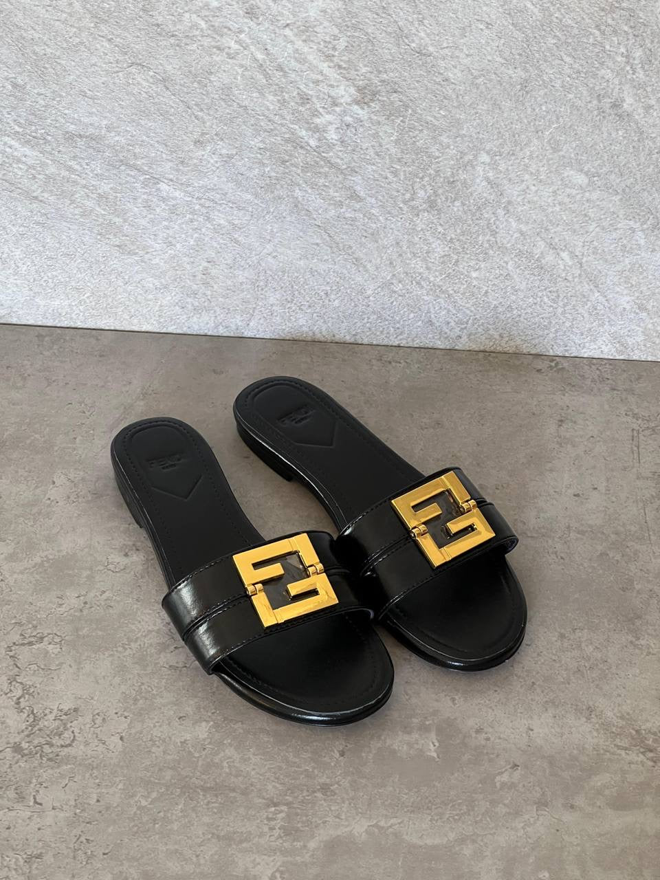 Fendi Slippers 3 colors