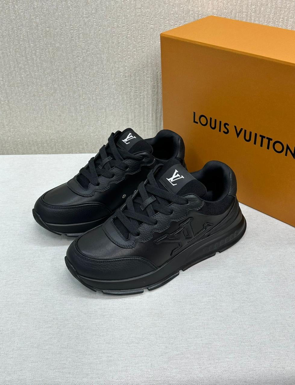 Louis Vuitton Sneakers 2 colors