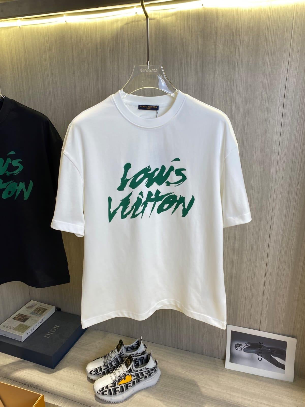 Louis Vuitton T-Shirt 2 colors