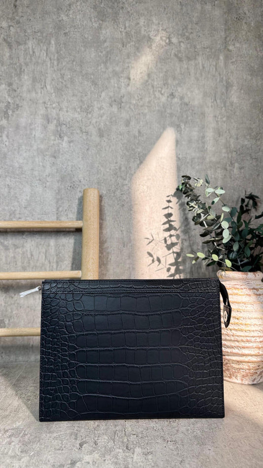 Louis Vuitton Clutch (VIP Quality)