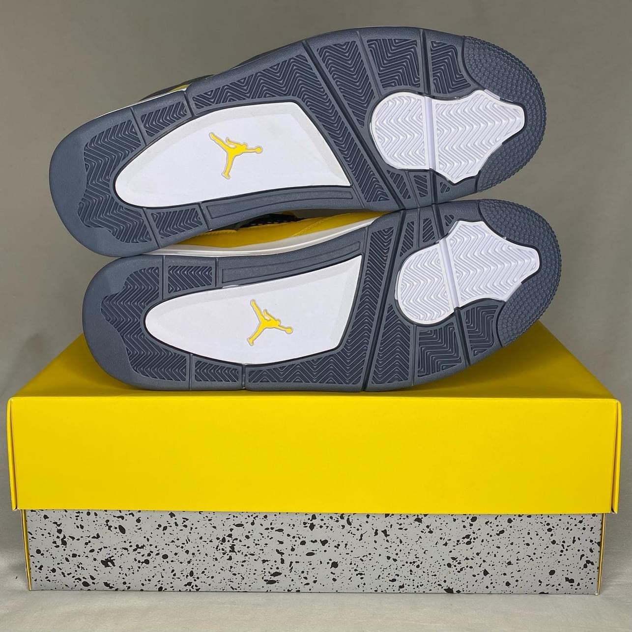 Jordan 4 Retro Lightning