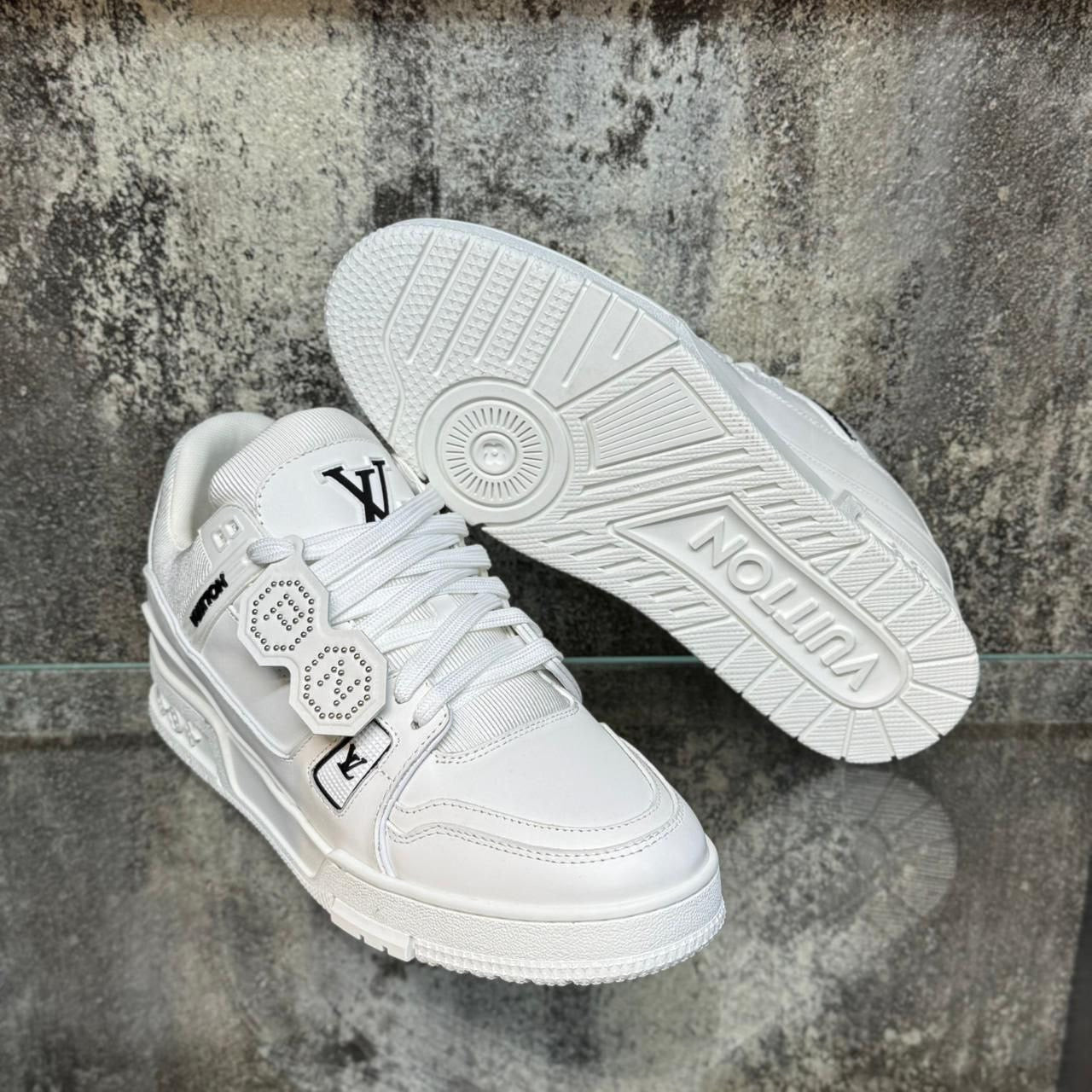 Louis Vuitton Sneakers