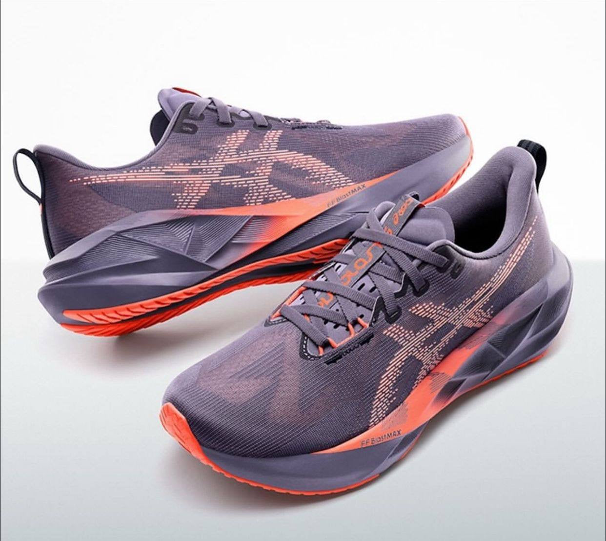 ASICS Sneakers