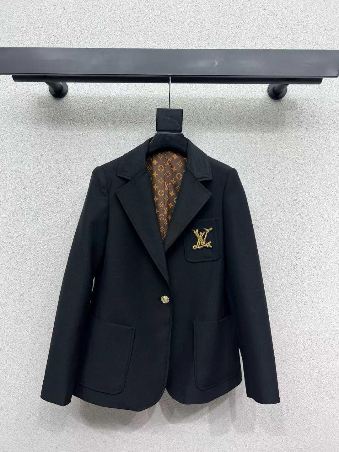 Louis Vuitton Set