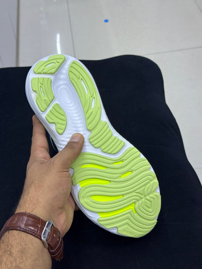 Brooks Sneakers