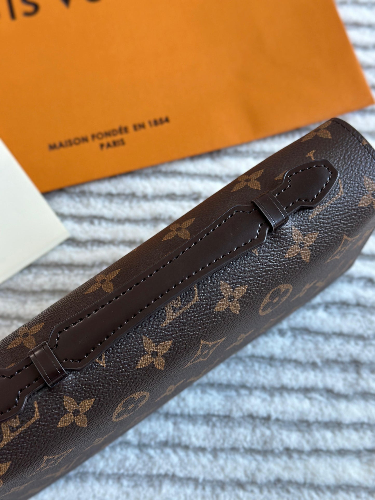 Louis Vuitton Long Zipper Wallets
3 colors