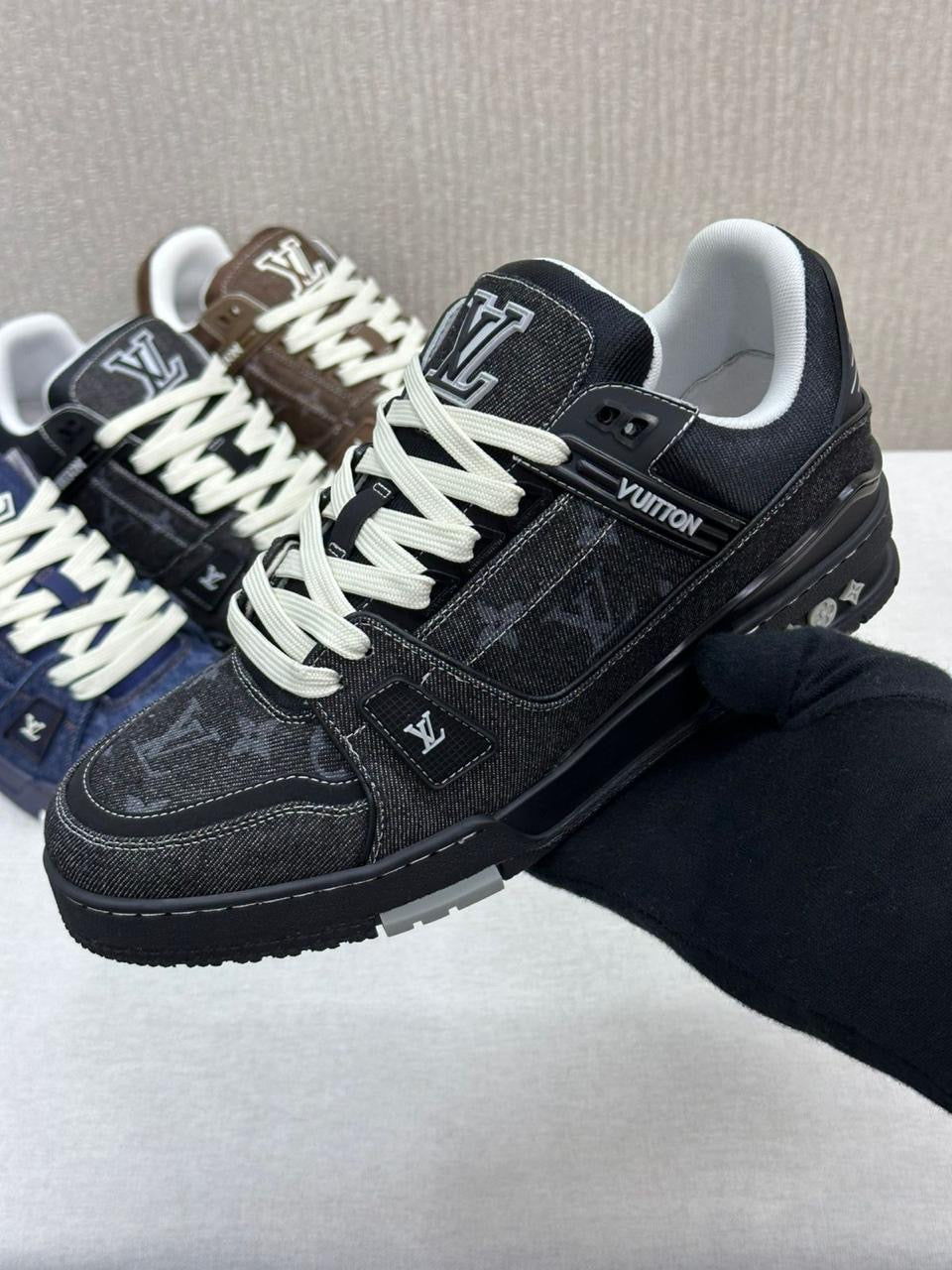 Louis Vuitton Sneakers 3 colors