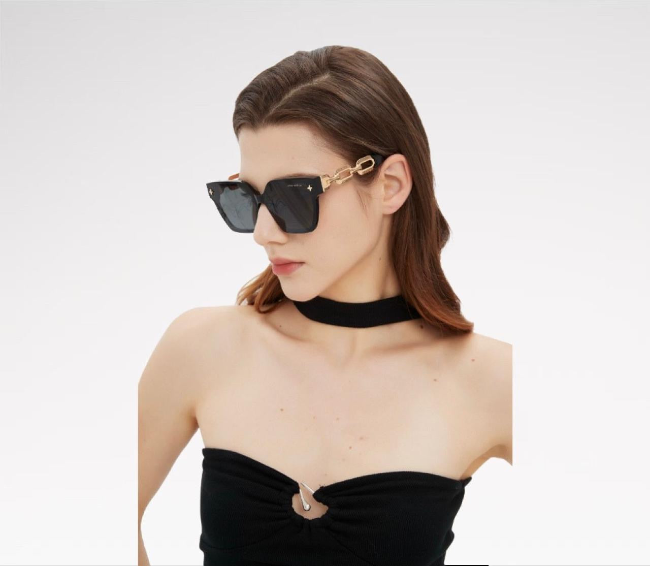 Louis Vuitton Sunglasses 2 colors