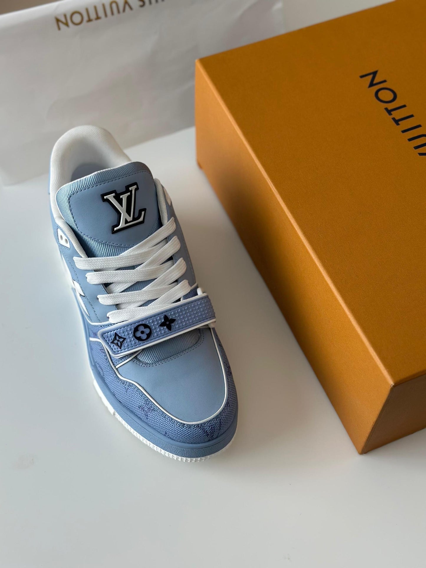 Louis Vuitton Sneakers