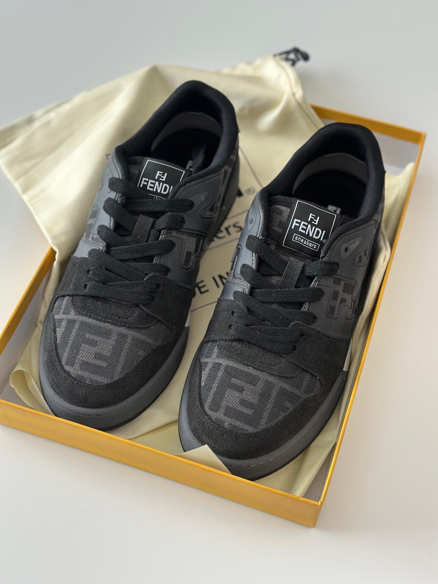 Fendi Sneakers