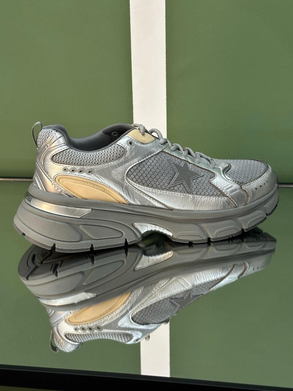 Golden Goose Sneakers