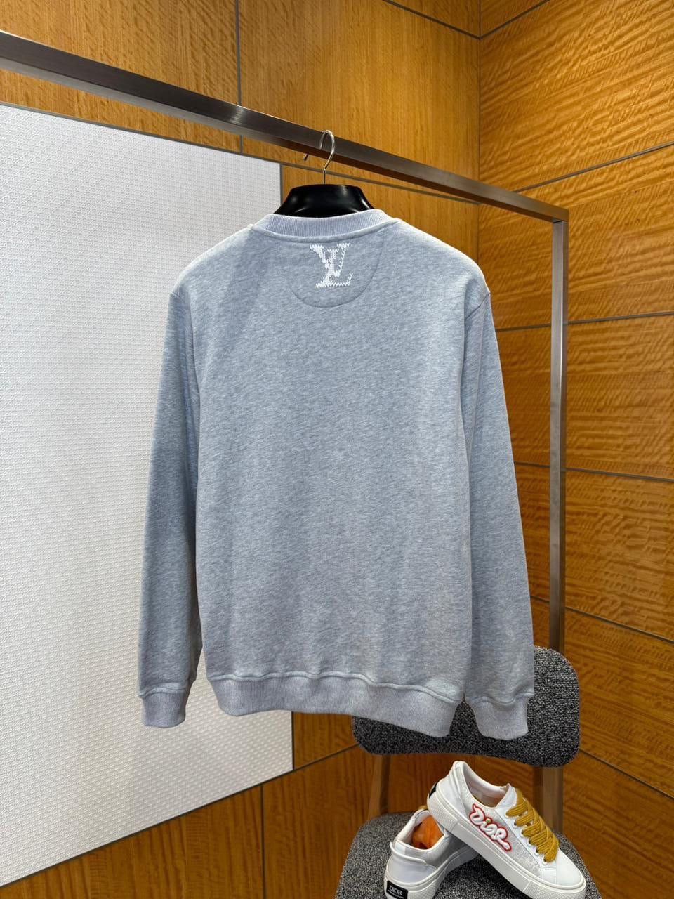 Louis Vuitton Sweatshirt