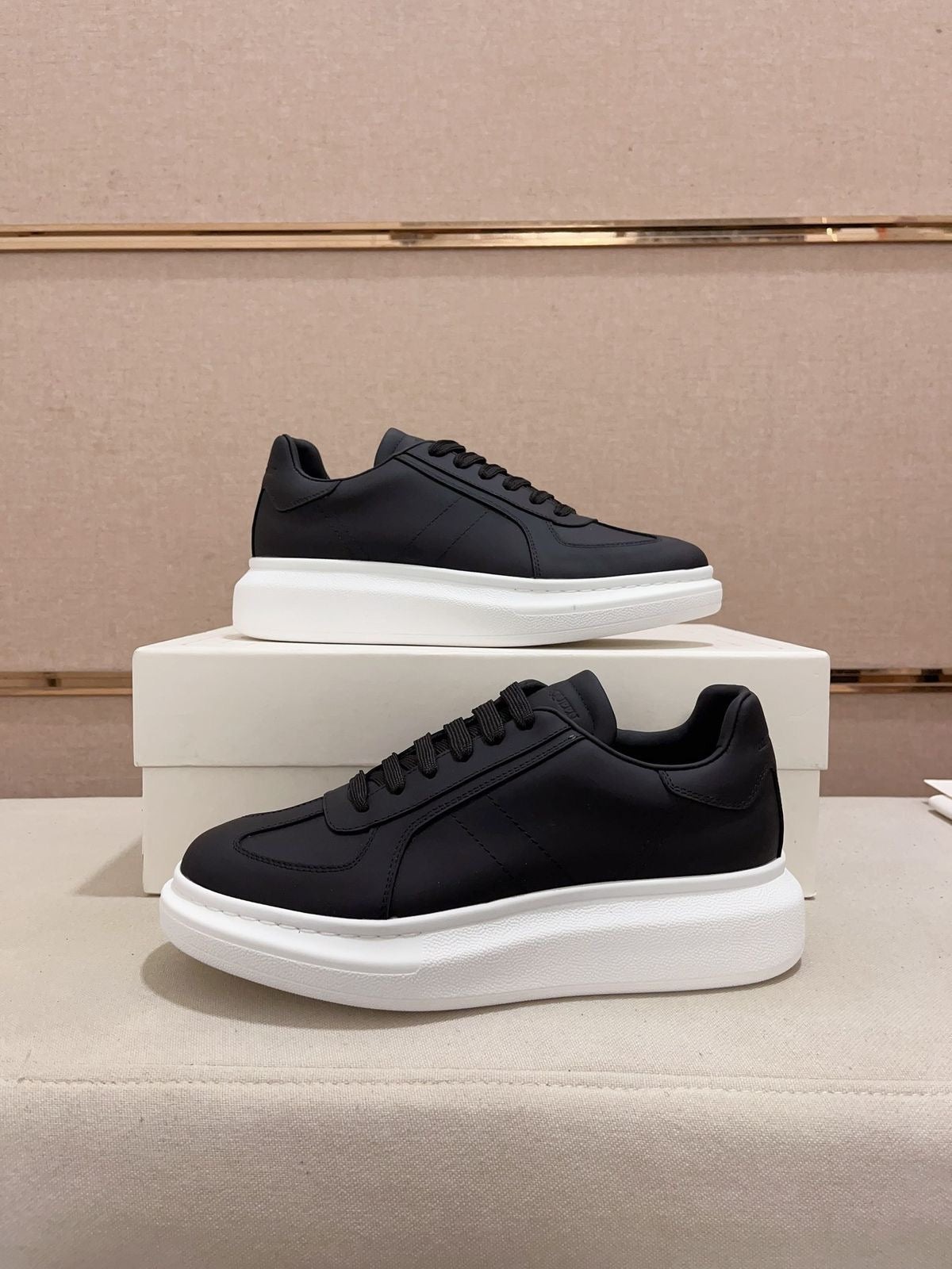 Alexander McQueen Sneakers