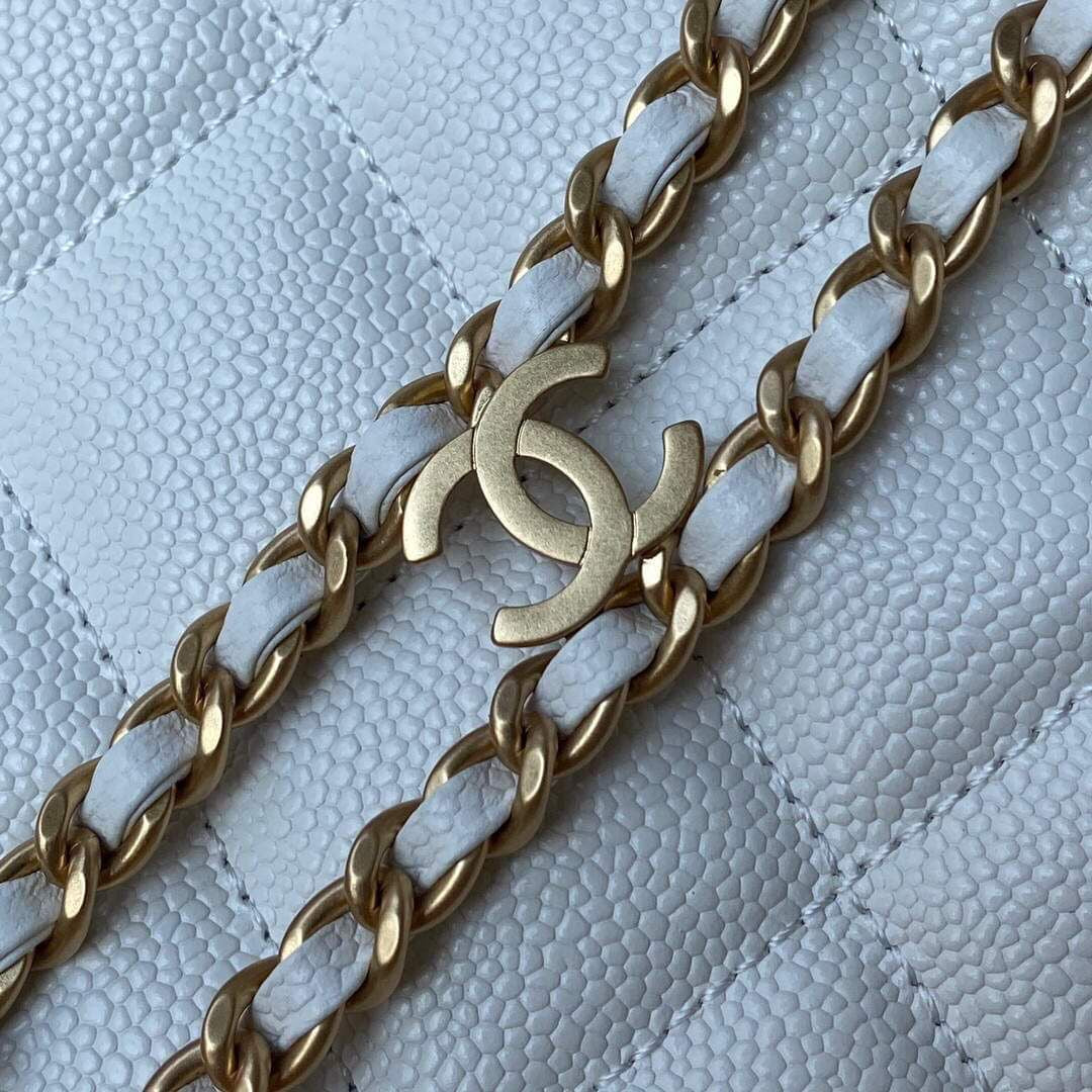 Chanel sling bag (vip quality)