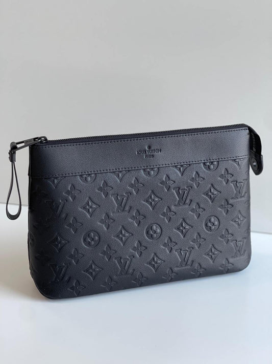 Louis Vuitton Clutch (VIP Quality)