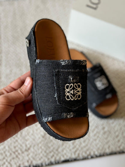 Loewe Flats