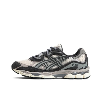 ASICS Sneakers