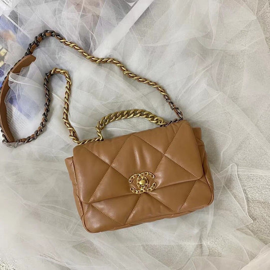 Chanel sling bag (vip quality)