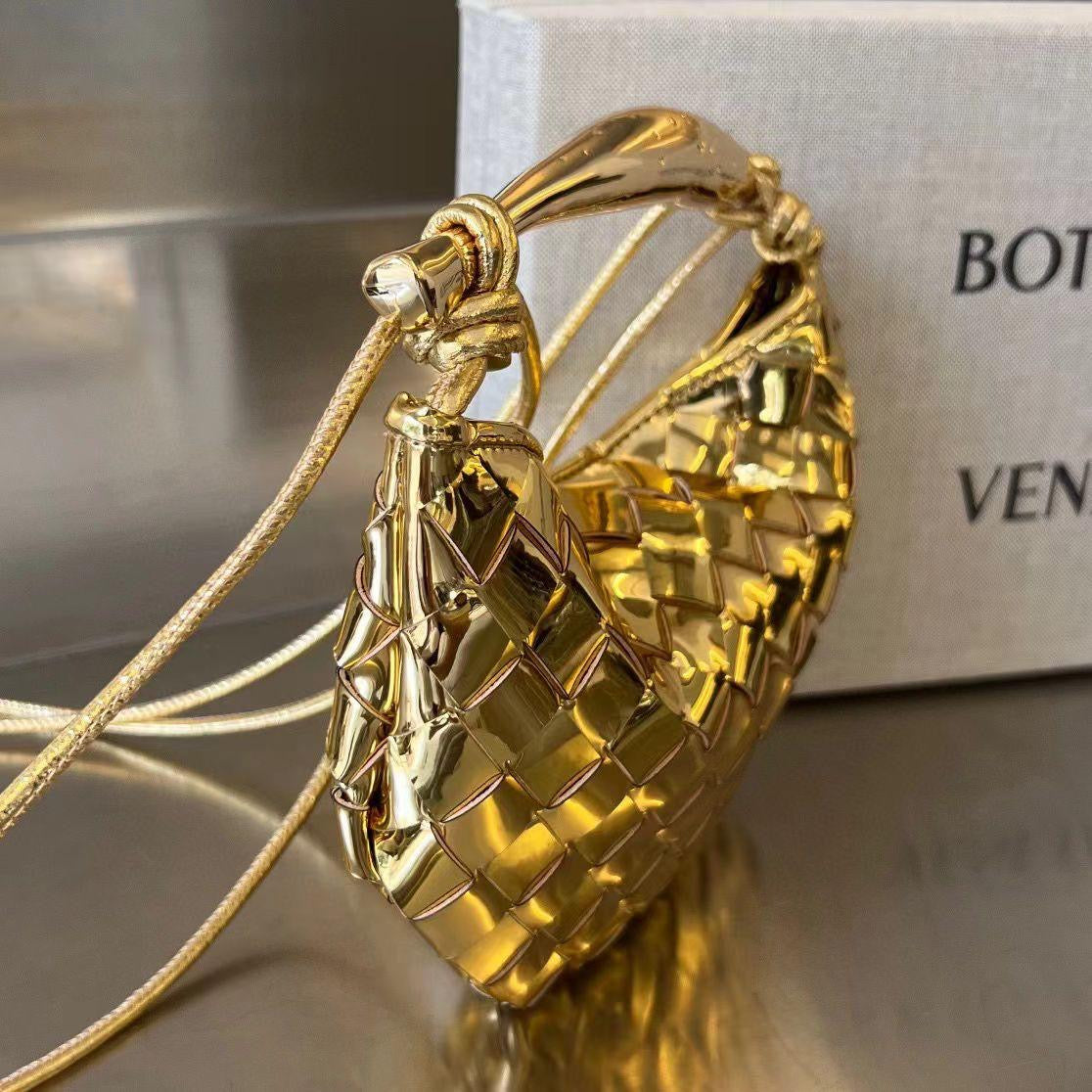 Bottega Veneta Sling Bag (VIP Quality)