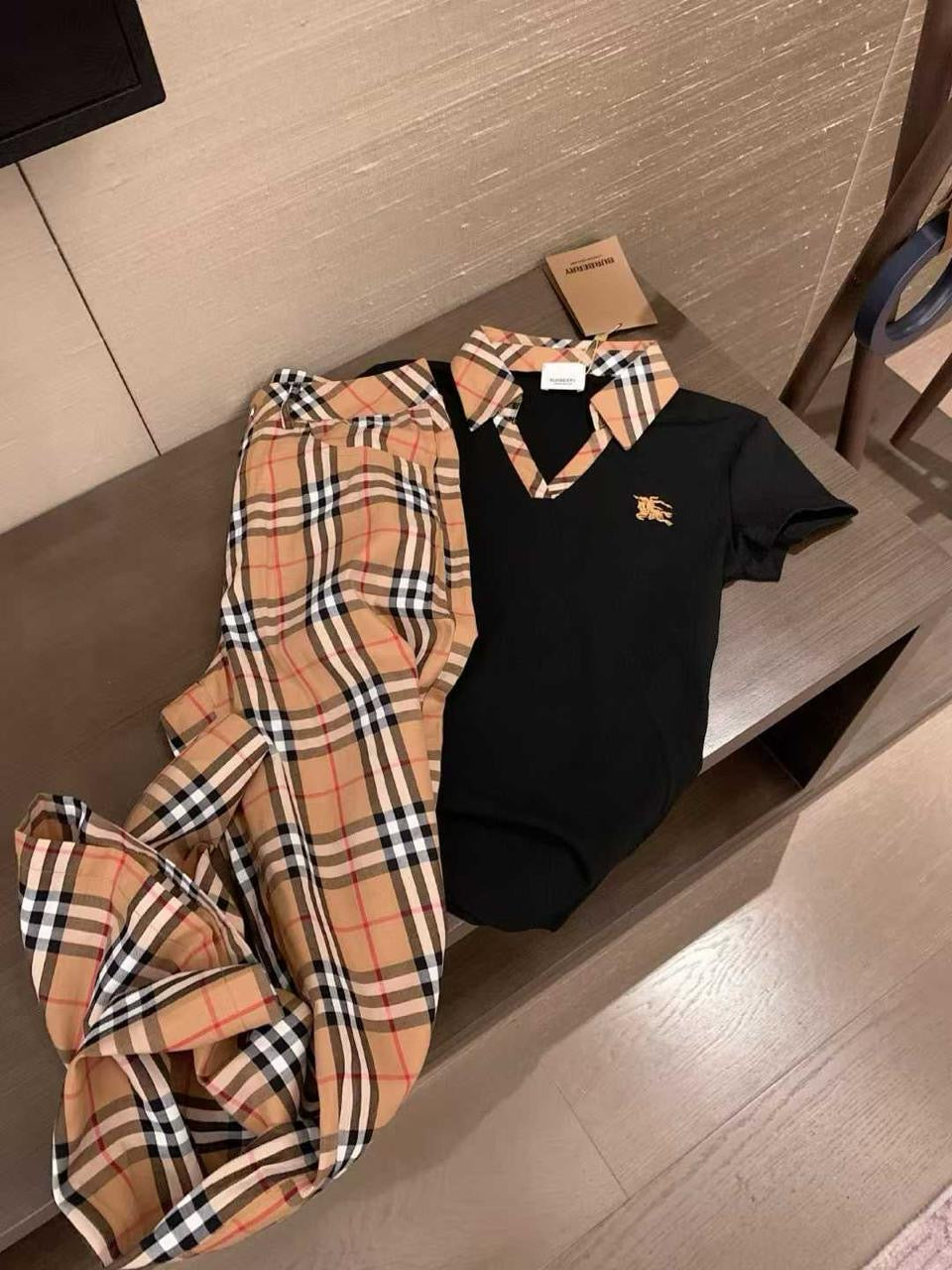 Burberry Set 2 colors