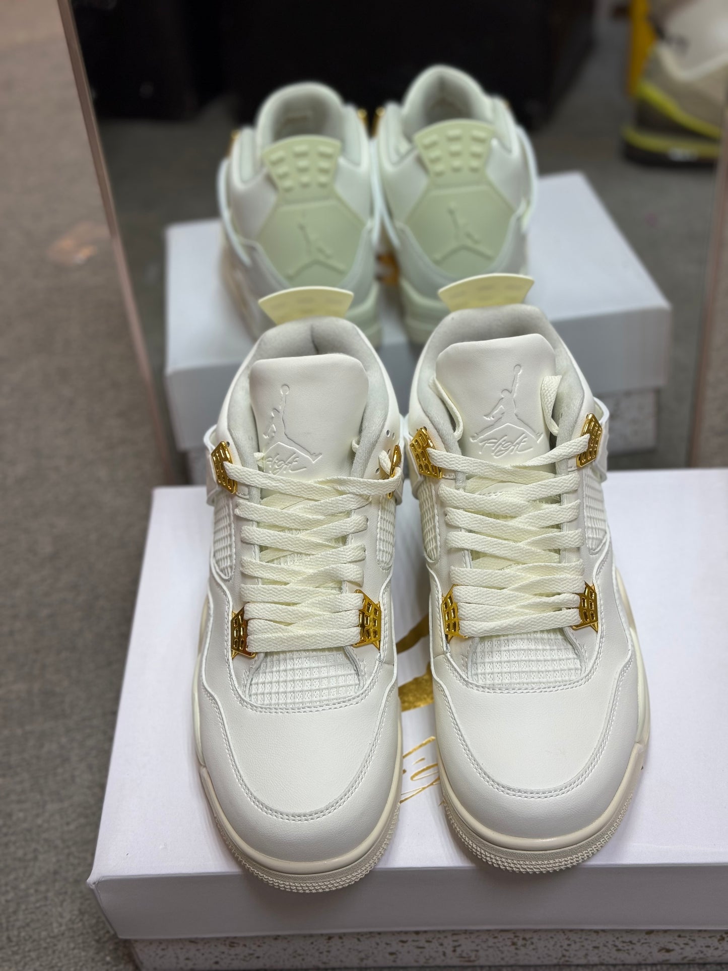 Jordan 4 Golden Metallic