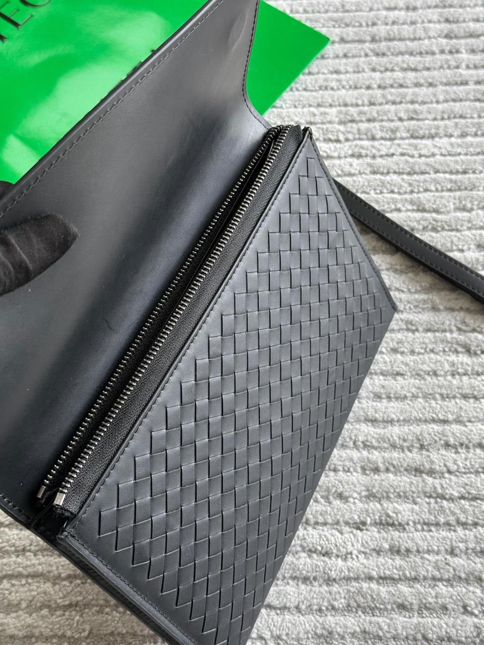 Bottega Clutch