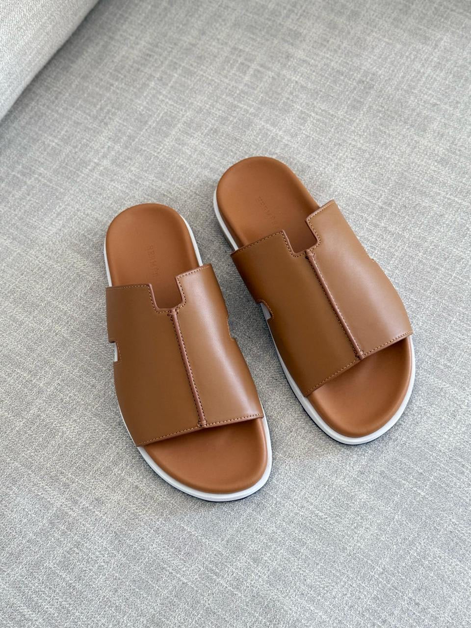 Hermes Slippers 2 colors