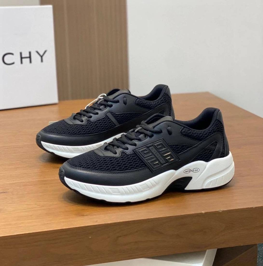 Givenchy Sneakers